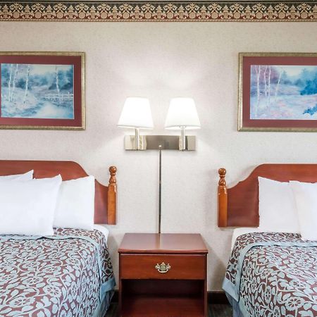 Days Inn By Wyndham Таннерсвилл Экстерьер фото
