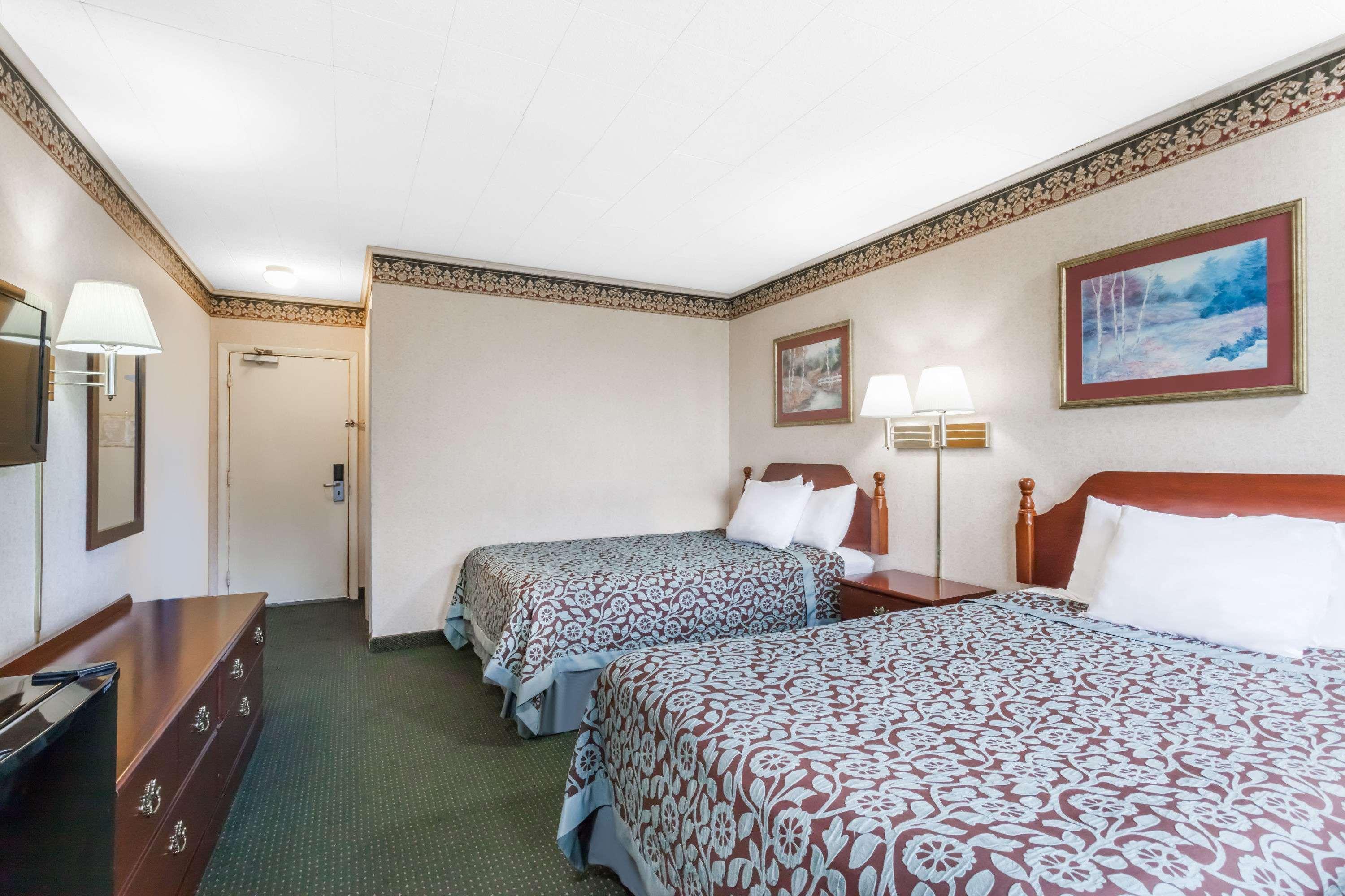 Days Inn By Wyndham Таннерсвилл Экстерьер фото