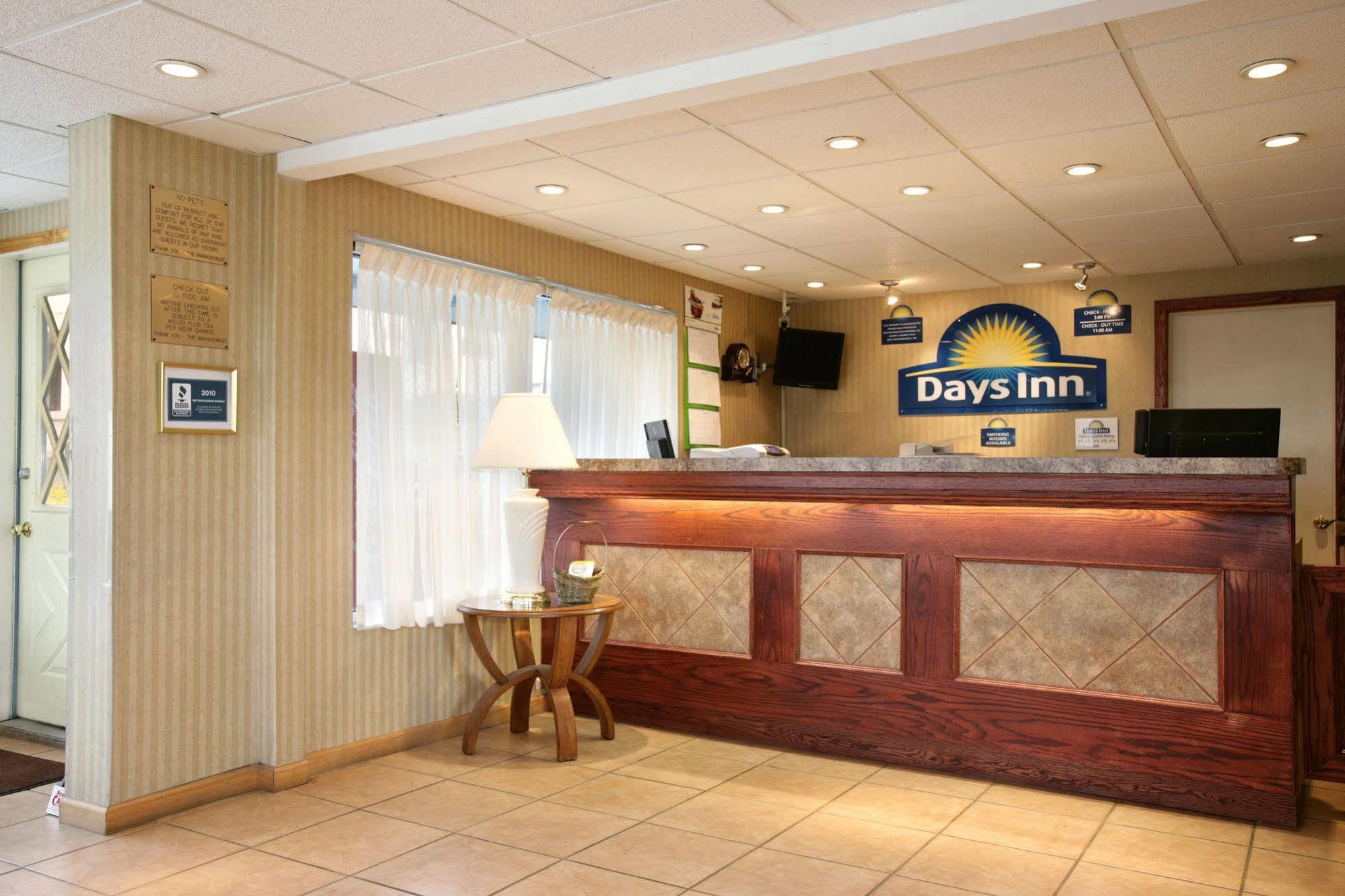 Days Inn By Wyndham Таннерсвилл Интерьер фото